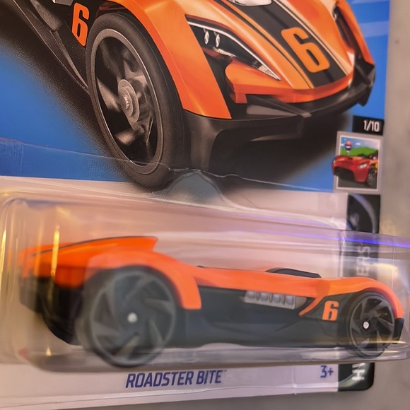 Roadster Bite - Picture 6 of 11